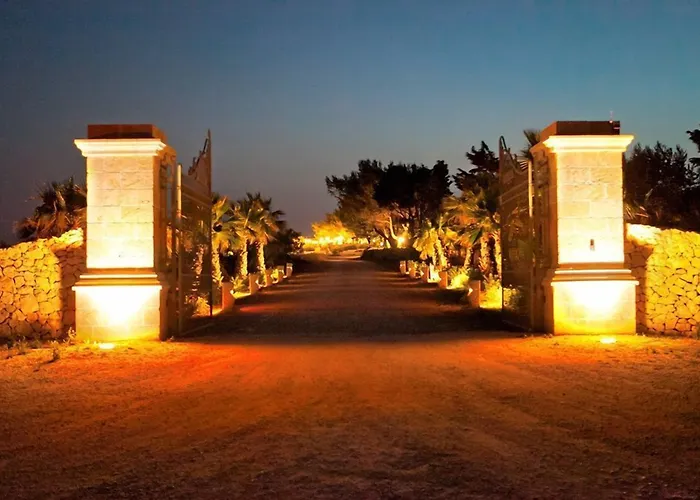 Tenuta Sant'emiliano בית חווה *