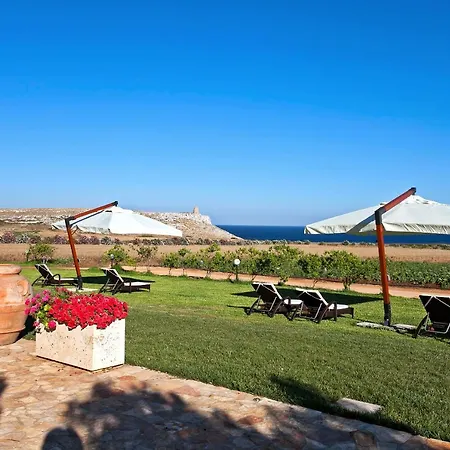 Tenuta Sant'emiliano Фермерский дом Отранто